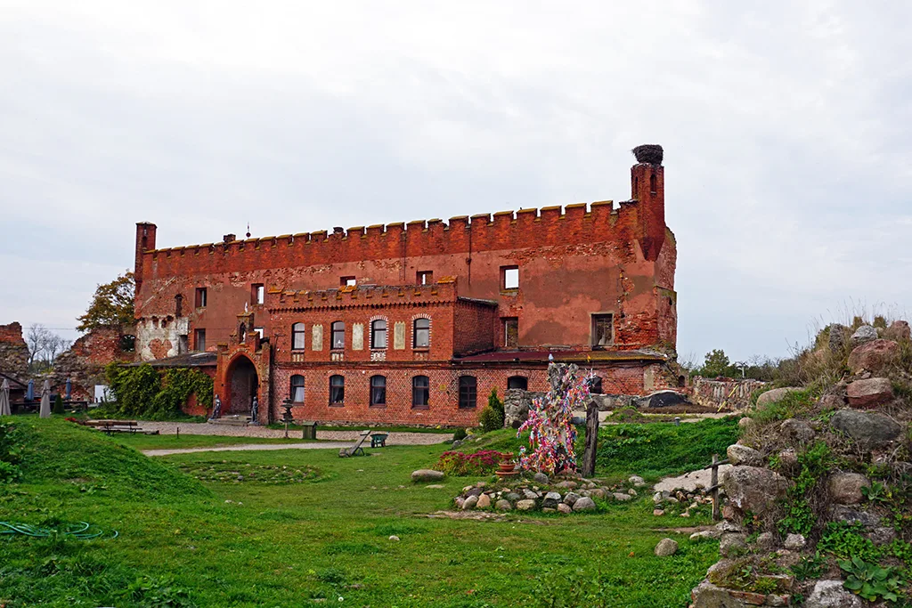 Руины в посёлке Некрасово (Гурьевский муниципальный округ), Фото: Валерий Орлов, starput.ru