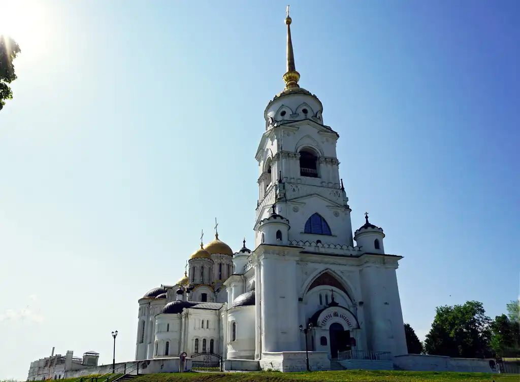 Владимир, Кафедральный собор Успения Пресвятой Богородицы, колокольня с Часовней Богоматери