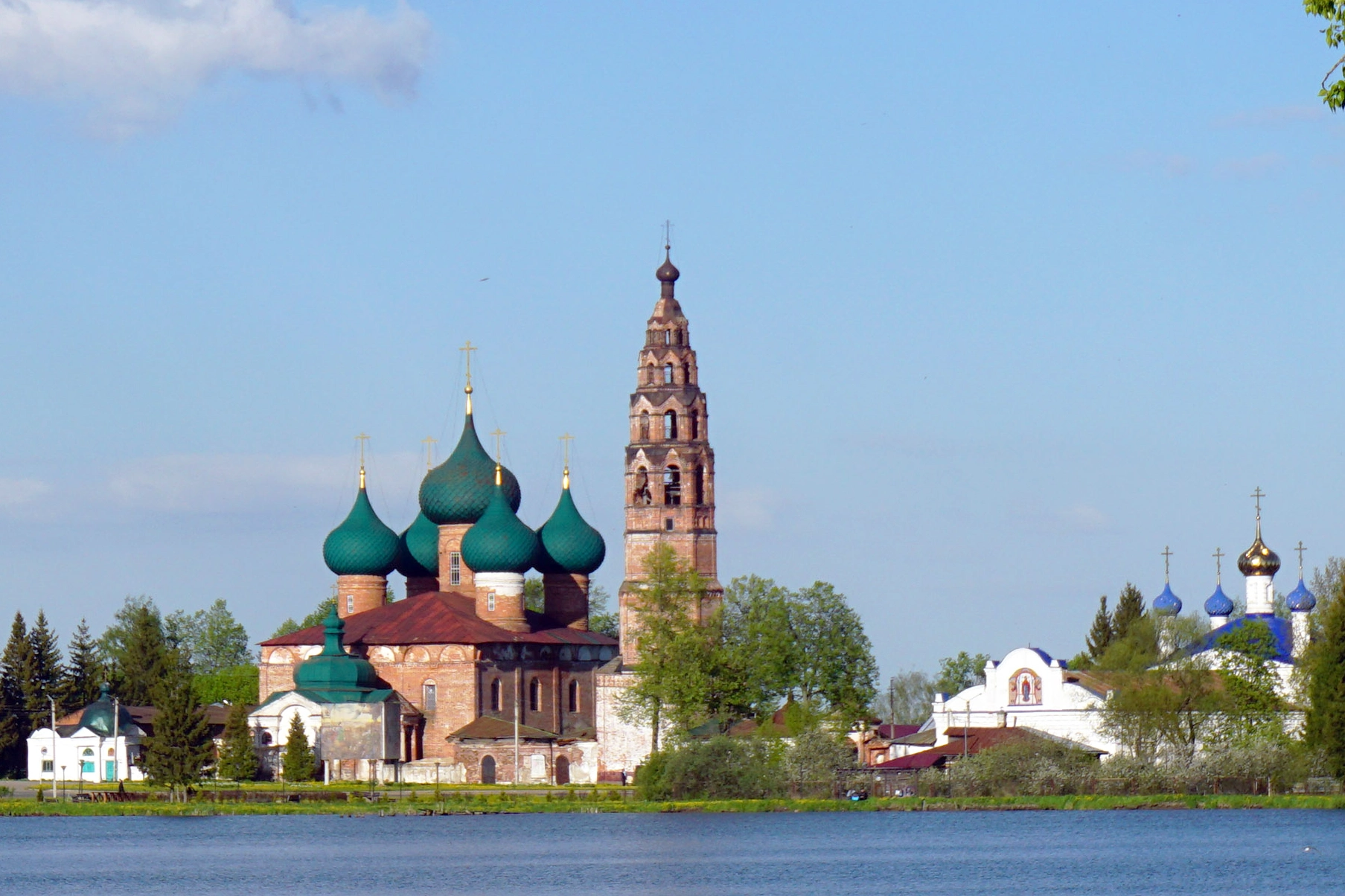 Село Великое, Великосельский кремль, фото: Валерий Орлов, starput.ru