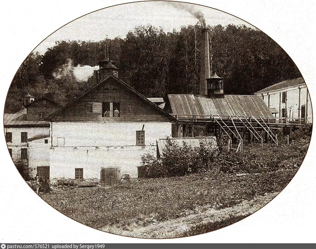 Винокуренный завод в усадьбе Карабиха, фото 1894 года (pastvu.com/576521)